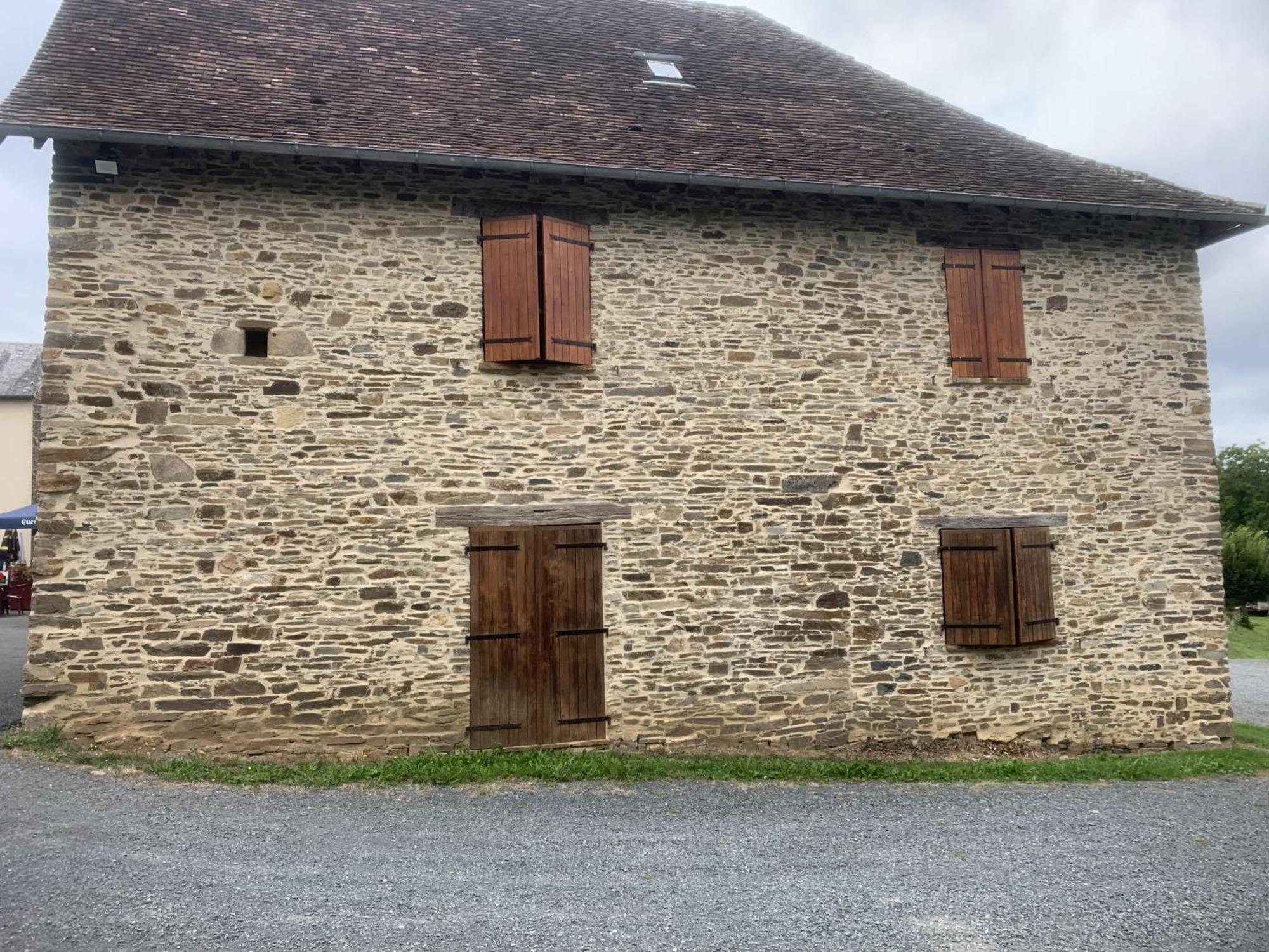 La Taverne Du Boucher Hotel Sarlande Exterior photo